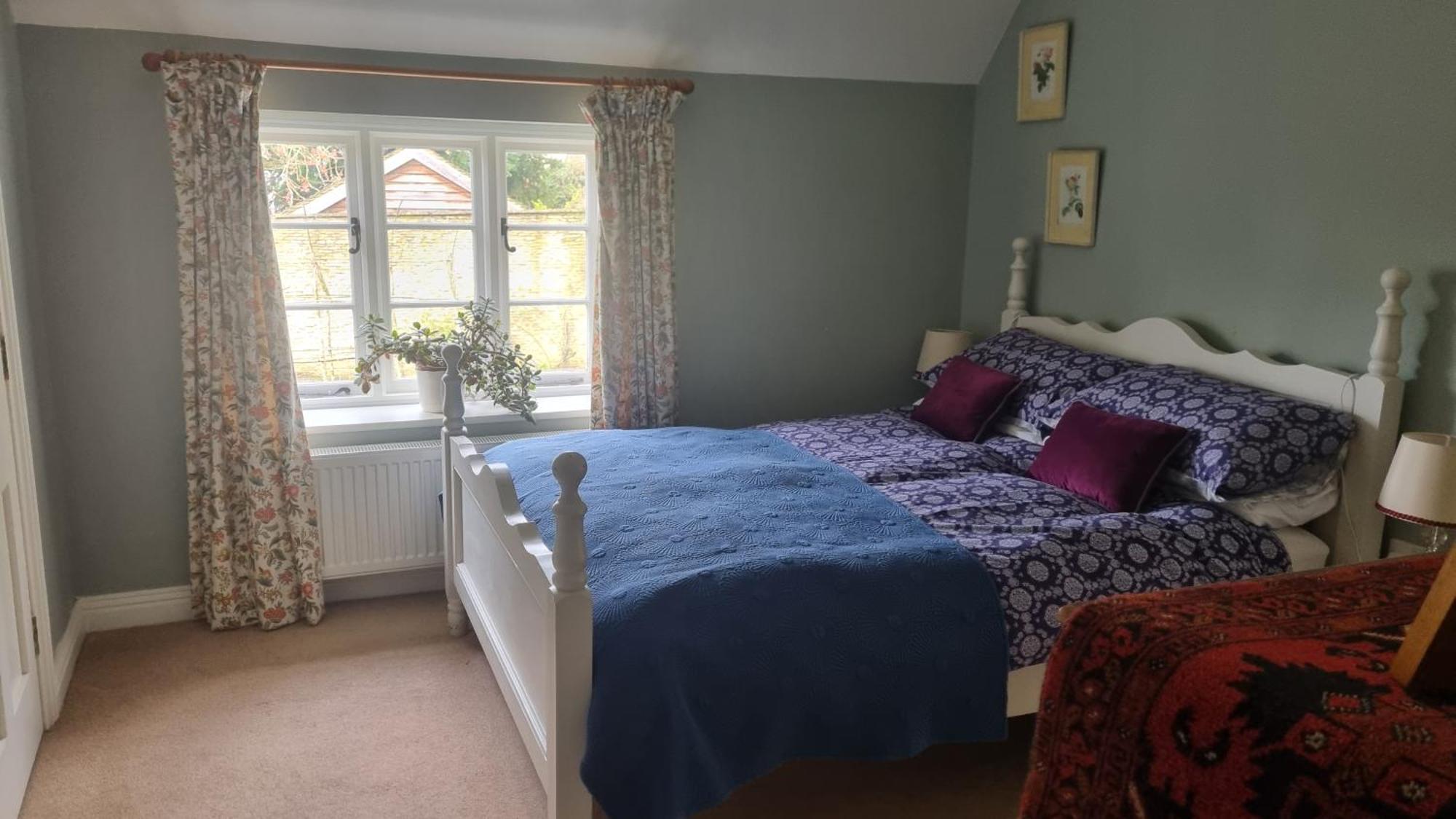 Characterful Cotswold Holiday home *